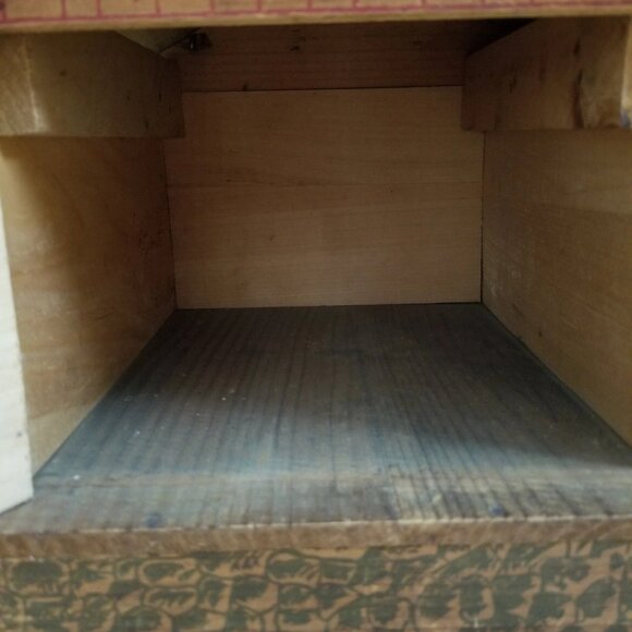 Antique Morton Converse Lithographed Primitive Wood Dollhouse - Picture 7 of 10